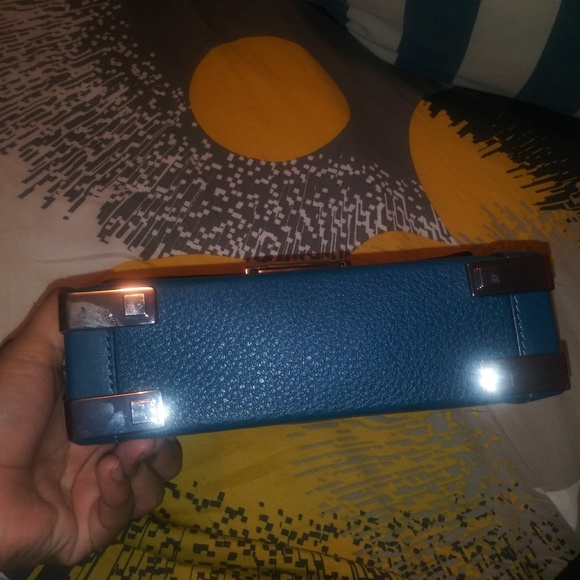 Blue Michael Kors mini suitcase crossbody - Picture 7 of 8